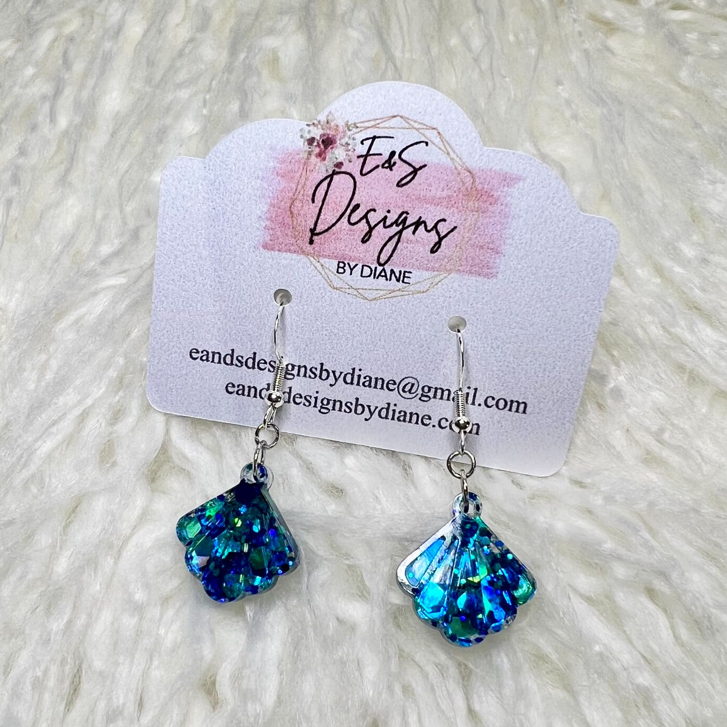 Shell-Small Blue Resin Earrings